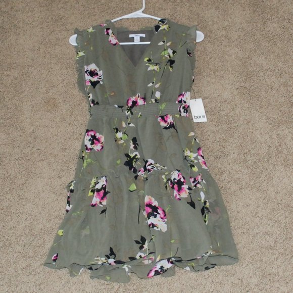 Bar III Dresses & Skirts - Green Floral Bar III Dress XS